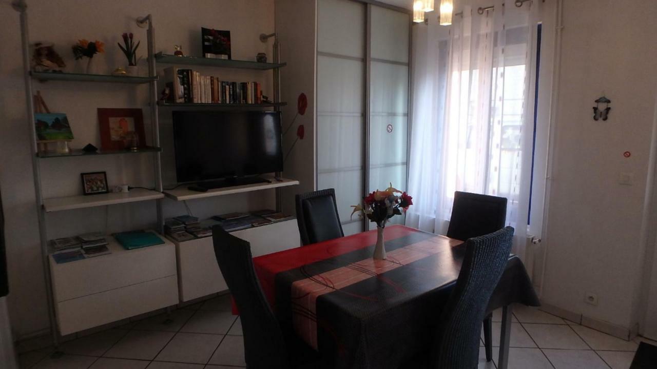 Gite Voltaire Sotteville-lès-Rouen Екстериор снимка